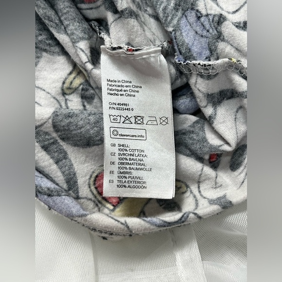 H&M Disney Collaboration Mickey Donald Duck Crewneck  Oversized Tee Size Small - Picture 9 of 10
